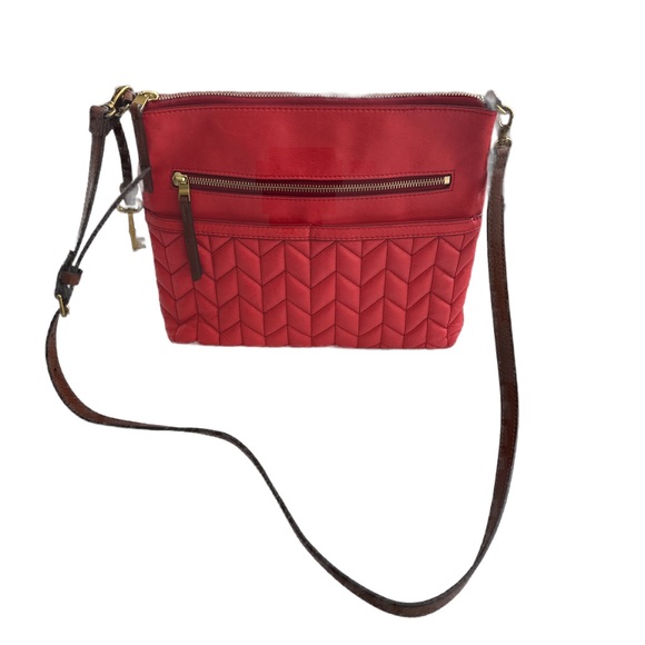 Fossil small crossbody red used moderately - Picture 10 of 12